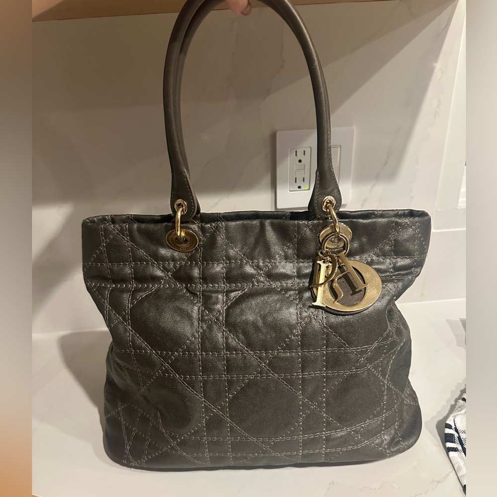 Authentic LADY DIOR Soft Tote Cannage Quilt Canvas Large. Beautiful condition! - Picture 5 of 12